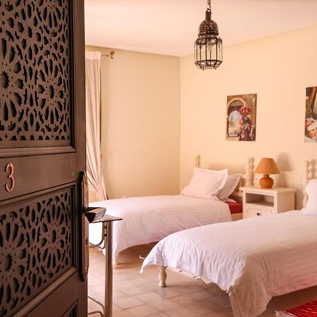Tiguemine Sarah Otel Douar Akkara Dış mekan fotoğraf