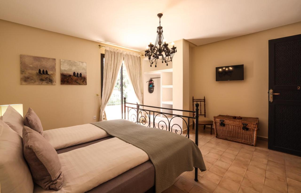 Tiguemine Sarah Otel Douar Akkara Dış mekan fotoğraf
