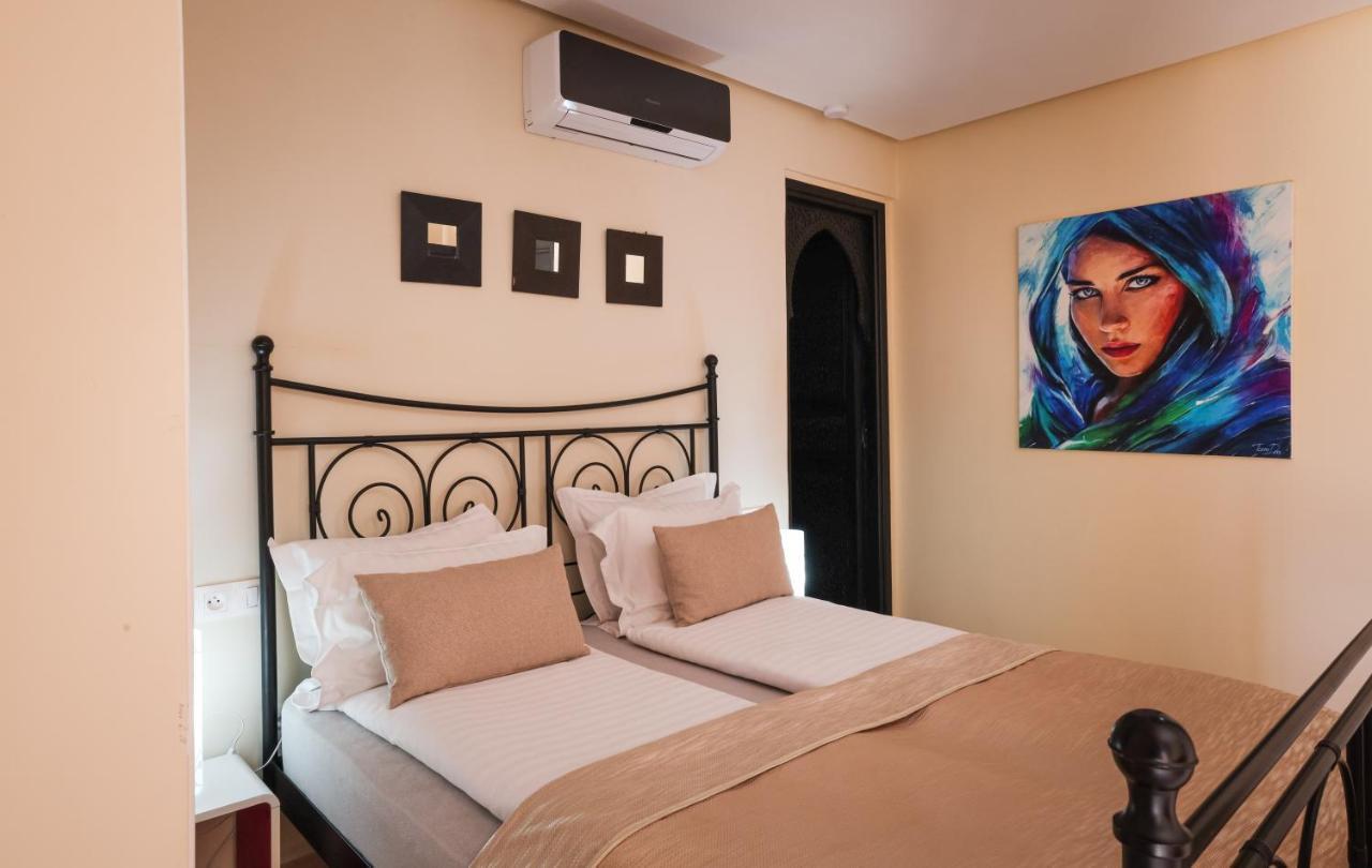 Tiguemine Sarah Otel Douar Akkara Dış mekan fotoğraf