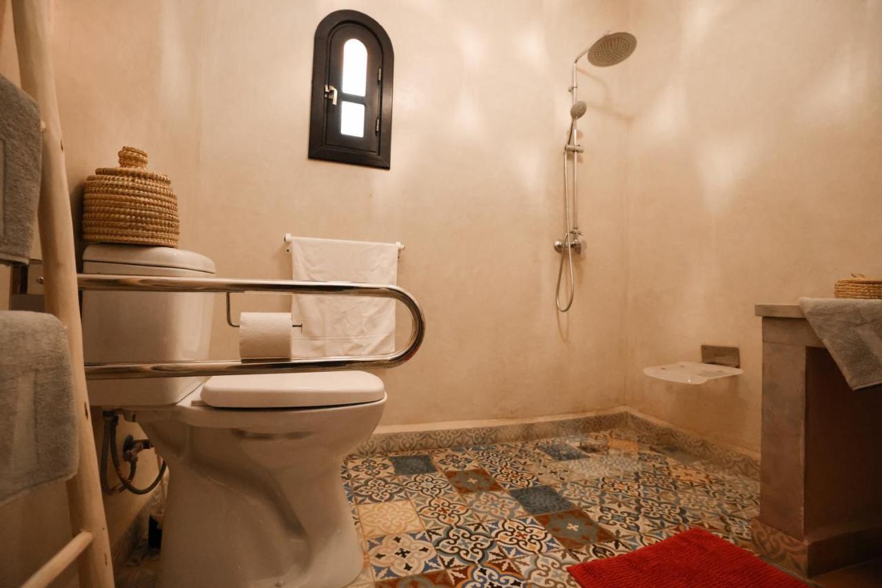 Tiguemine Sarah Otel Douar Akkara Dış mekan fotoğraf