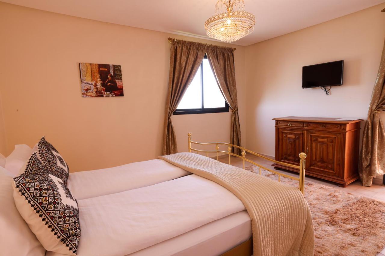 Tiguemine Sarah Otel Douar Akkara Dış mekan fotoğraf